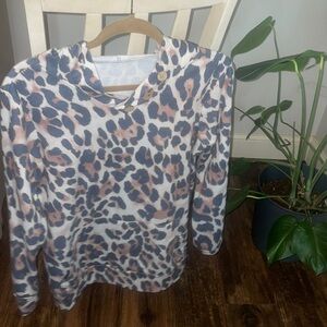 Leopard print pullover